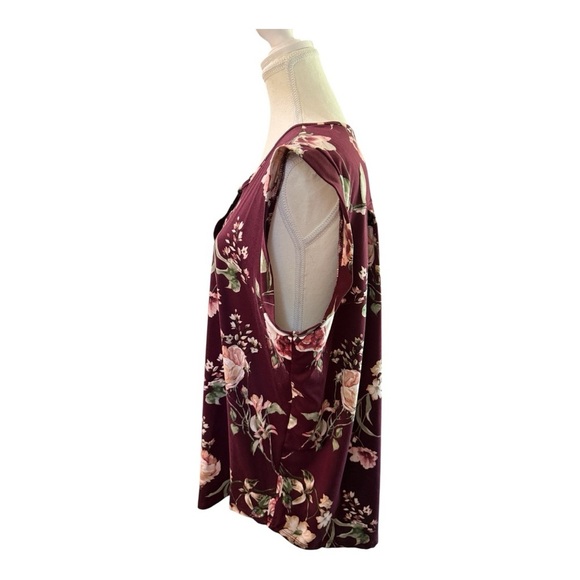 PaperMoon Trucker Split Neck Knit Top 2X Floral Stitch Fix - Picture 2 of 6